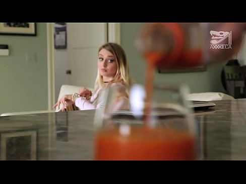 ❤️ Թեժ աղջիկը մեծ կրծքերով և կիպ փիսիկով աքաղաղ է ստանում պարտվողից, բայց շատ դժվար Պոռնո hy.pornoklinge.ru%-ով ️❤